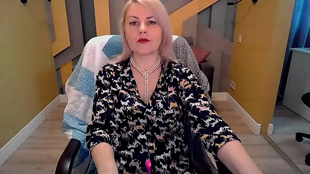 Snapshot of Candy_Long chatting on March 2025 06:26:02 AM Candy Long online show from March 2025 06:26:02 AM