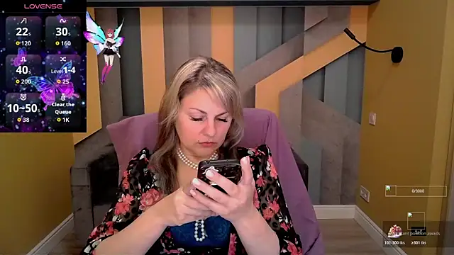 Snapshot of Candy_Long chatting on November 2025 06:35:01 AM Candy Long online show from November 2025 06:35:01 AM