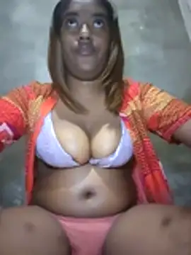 prettyQ  online show from May 2026 06:44:02 PM