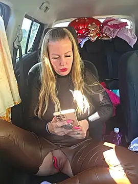 Jassy Foxy online show from March 2026 01:00:02 PM