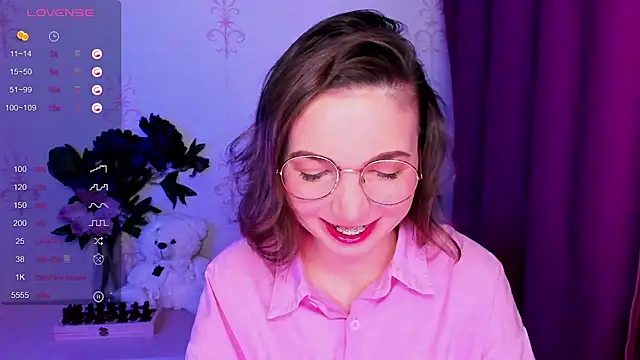 KindHazelHere  online show from February 2026 06:59:01 PM