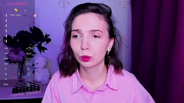 KindHazelHere  online show from March 2026 10:29:02 PM