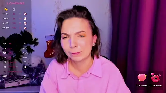 KindHazelHere  online show from December 2025 06:13:01 AM