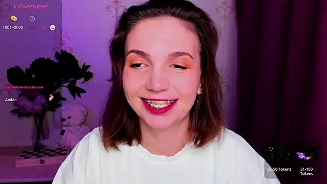 KindHazelHere  online show from April 2026 08:21:01 PM