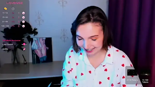 KindHazelHere  online show from October 2025 08:50:02 PM