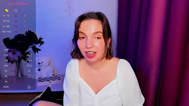 KindHazelHere  online show from December 2025 03:44:02 AM