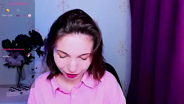 KindHazelHere  online show from April 2026 10:16:01 PM