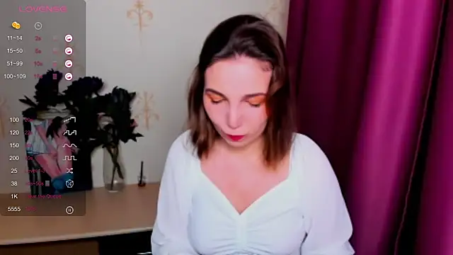 KindHazelHere  online show from September 2025 05:13:01 PM