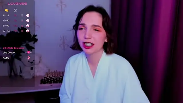 KindHazelHere  online show from November 2025 12:16:01 PM