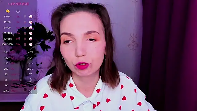 KindHazelHere  online show from April 2026 06:15:02 PM