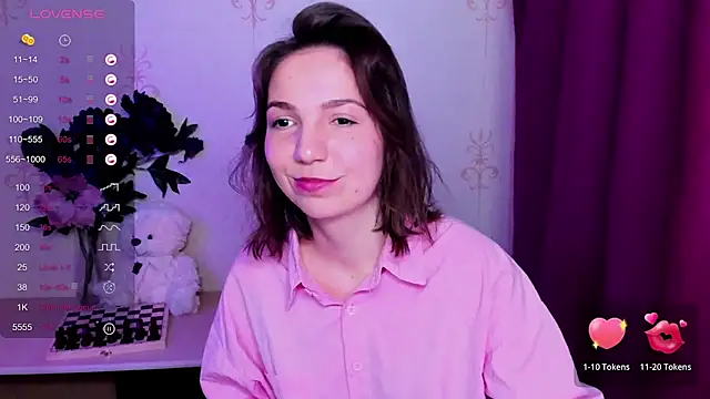 KindHazelHere  online show from March 2026 06:15:01 AM