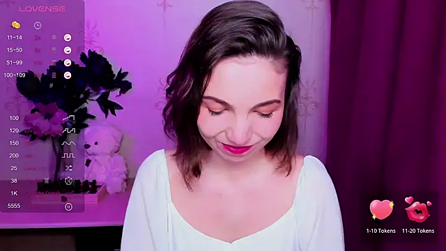 KindHazelHere  online show from March 2026 06:14:02 PM