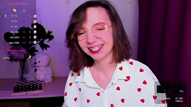 KindHazelHere  online show from March 2026 06:20:01 PM