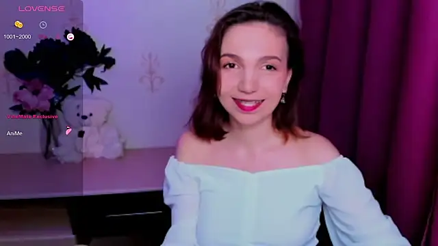 KindHazelHere  online show from May 2026 09:37:02 PM