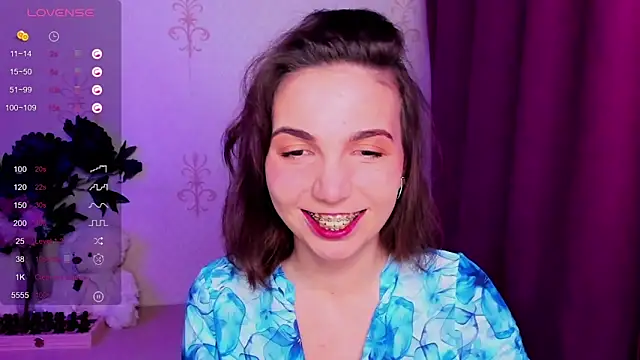 KindHazelHere  online show from March 2026 05:09:02 PM