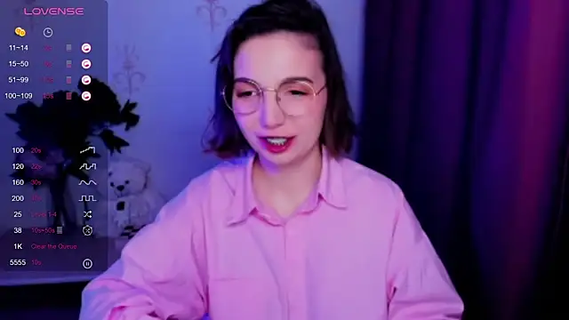 KindHazelHere  online show from November 2025 07:35:01 PM