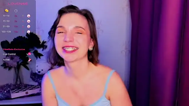 KindHazelHere  online show from December 2025 04:37:01 AM