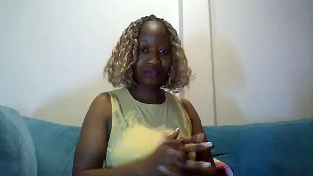 Snapshot of Hardnipples8 chatting on May 2026 11:02:01 PM Hardnipples8 online show from May 2026 11:02:01 PM
