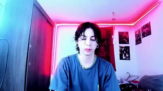 dussk  online show from December 2024 05:42:02 AM
