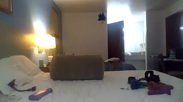 tuRb0420 online show from September 2025 11:11:02 PM