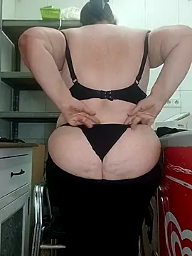 Snapshot of eroticjessitop chatting on July 2026 05:24:01 PM eroticjessitop online show from July 2026 05:24:01 PM