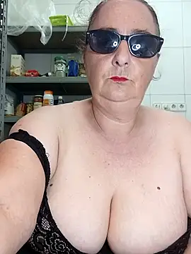 Snapshot of eroticjessitop chatting on June 2026 04:30:01 PM eroticjessitop online show from June 2026 04:30:01 PM