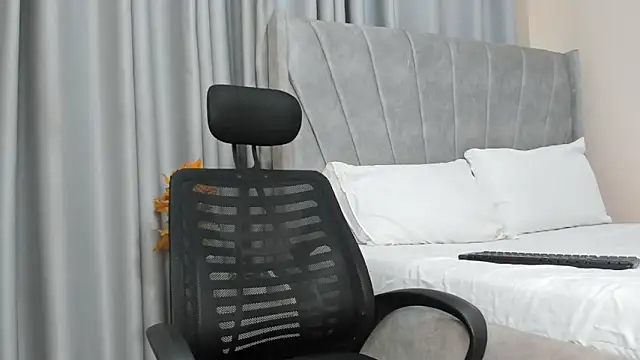 thee sexy goddess online show from November 2025 04:02:02 AM