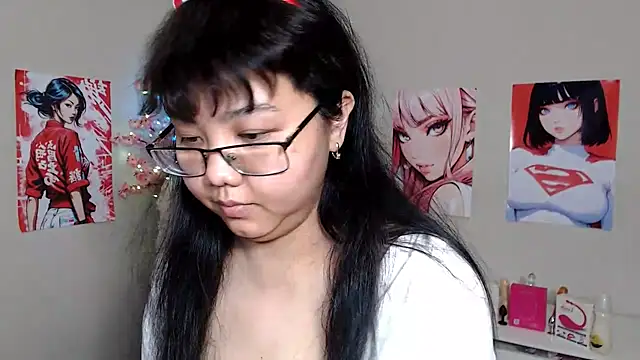 Moertomlly online show from October 2025 04:24:02 AM