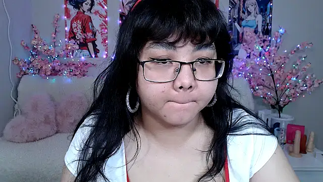 Snapshot of Moertomlly chatting on March 2026 05:19:02 AM Moertomlly online show from March 2026 05:19:02 AM