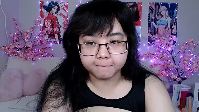 Snapshot of Moertomlly chatting on April 2026 03:43:02 AM Moertomlly online show from April 2026 03:43:02 AM