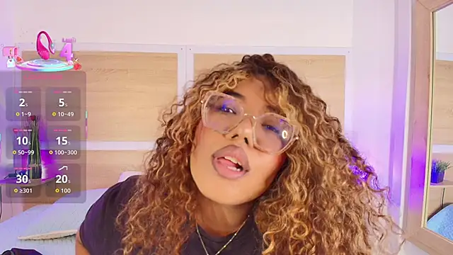 Snapshot of _nickypurple_ chatting on September 2025 07:09:01 PM nickypurple online show from September 2025 07:09:01 PM