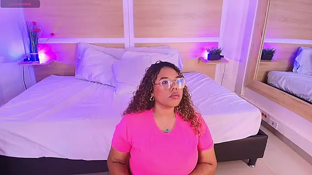  nickypurple  online show from November 2025 07:17:01 PM