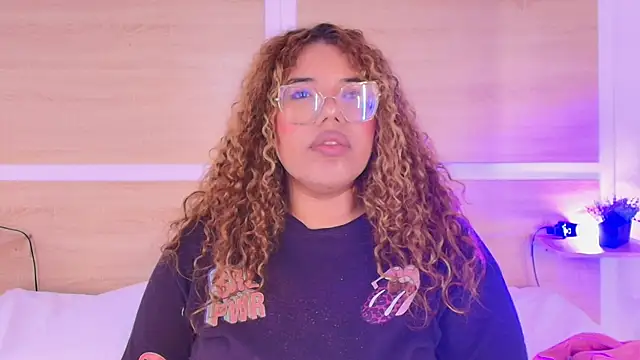  nickypurple  online show from February 2026 01:44:01 PM