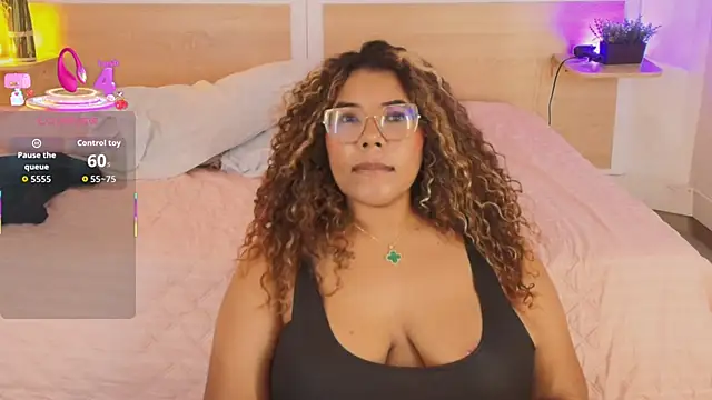  nickypurple  online show from October 2025 07:13:02 PM