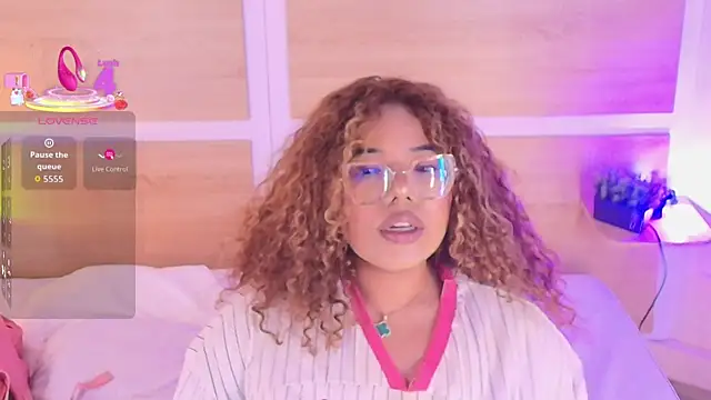  nickypurple  online show from January 2026 07:07:02 PM