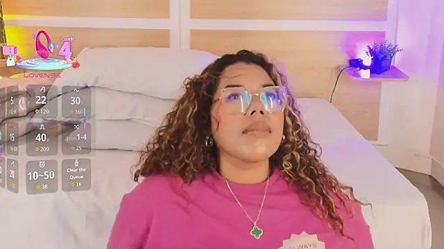  nickypurple  online show from October 2025 07:11:01 PM