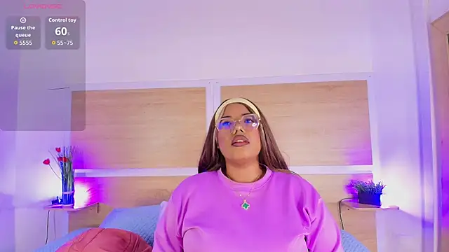 Snapshot of _nickypurple_ chatting on September 2025 07:09:02 PM nickypurple online show from September 2025 07:09:02 PM