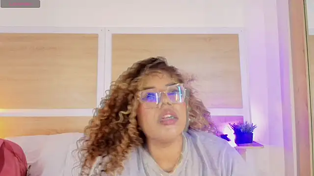  nickypurple  online show from October 2025 07:24:01 PM