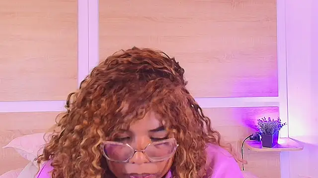 nickypurple  online show from May 2026 05:49:01 PM