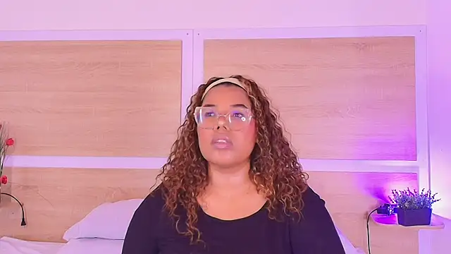  nickypurple  online show from April 2026 04:55:02 PM