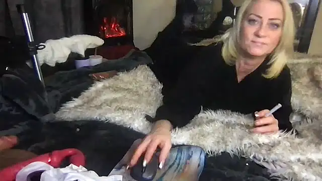 TiffaneyLove online show from November 2025 11:49:01 PM