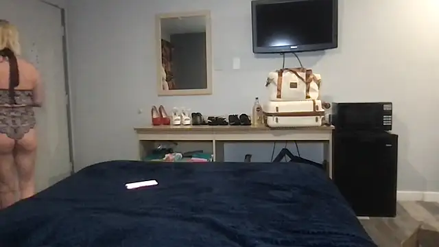 TiffaneyLove online show from February 2026 12:33:02 AM