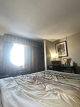 TiffaneyLove online show from February 2026 04:05:02 PM