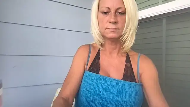 Snapshot of TiffaneyLove chatting on July 2026 04:08:01 PM TiffaneyLove online show from July 2026 04:08:01 PM