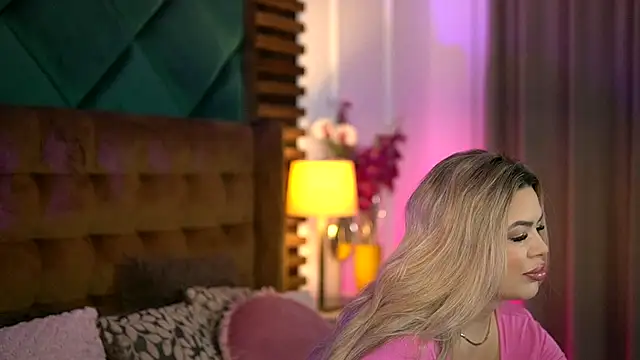 SophieBoobsX online show from November 2025 06:01:01 AM