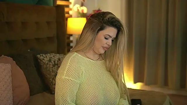 SophieBoobsX online show from December 2025 06:15:01 AM