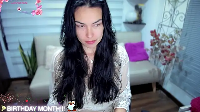 Lunlunera online show from November 2025 01:43:01 AM