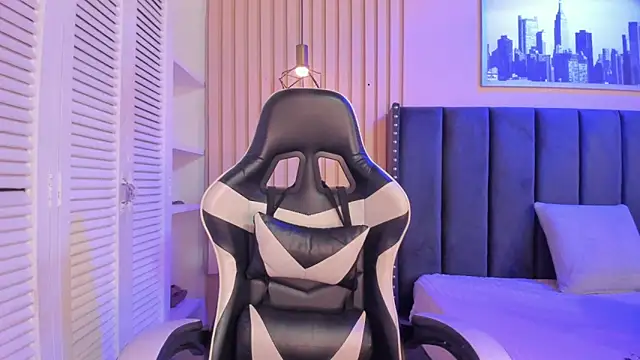 ashlye miller  online show from April 2026 04:03:01 AM