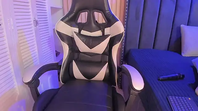 ashlye miller  online show from March 2026 04:36:02 AM