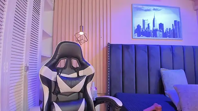 ashlye miller  online show from March 2026 04:35:02 AM